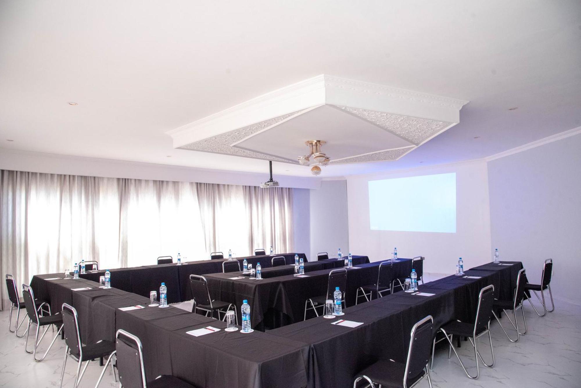 Mika Hotel Kabulonga Lusaka Kültér fotó